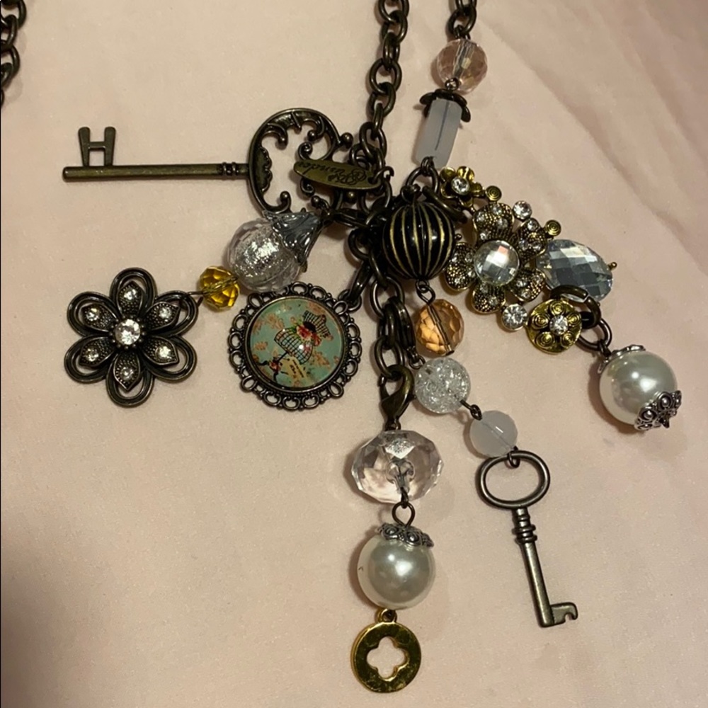 Plunder charm necklace